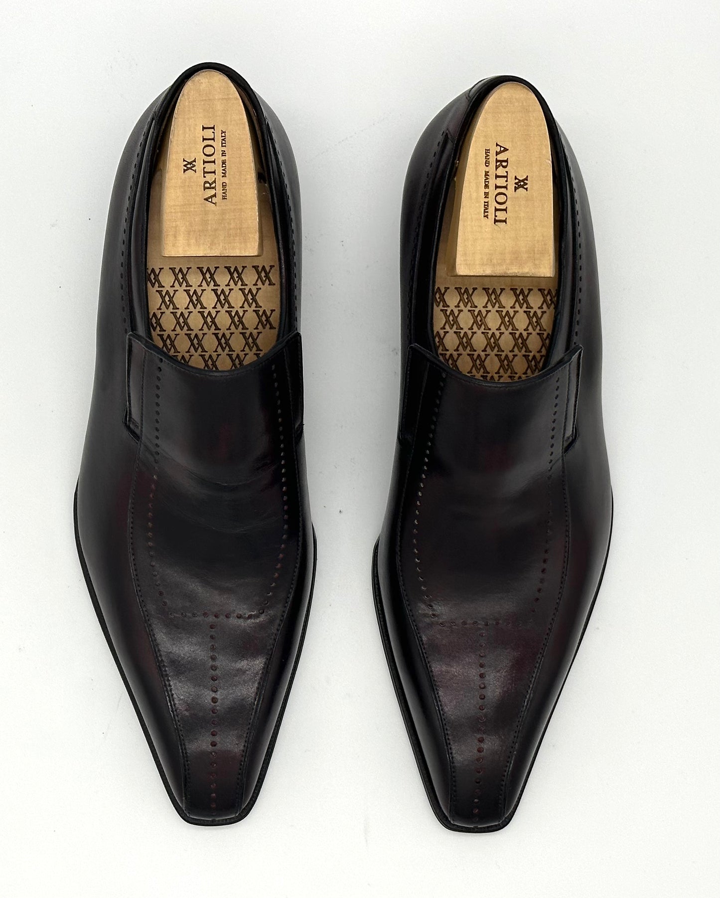 Mocassin Artioli en cuir bordeaux avec perforation