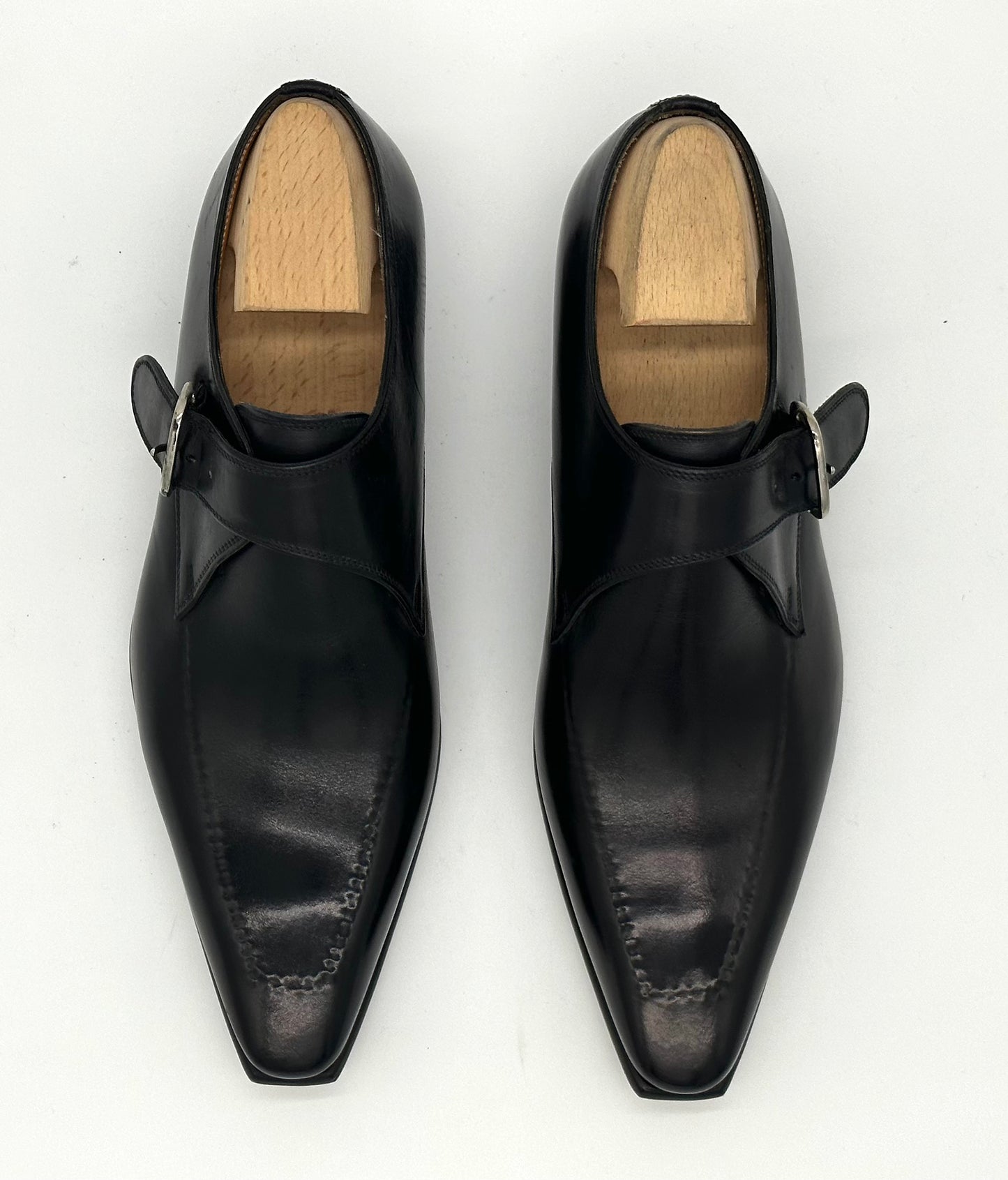 Soulier Roberto celk en cuir box noir avec boucle argent