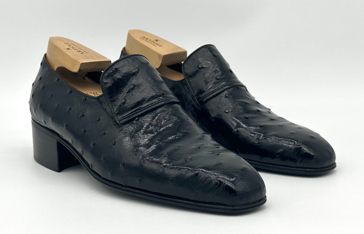 Mocassin Artioli en autruche noir