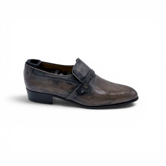 Soulier à boucle Artioli en cuir gris