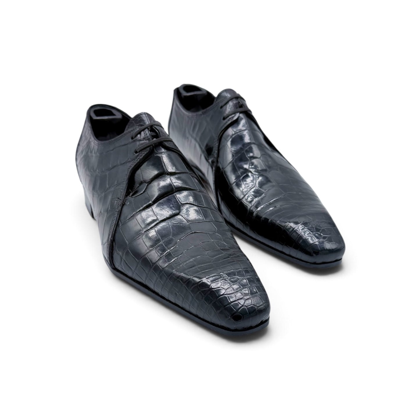 Derby Roberto Celk en cuir de crocodile noir