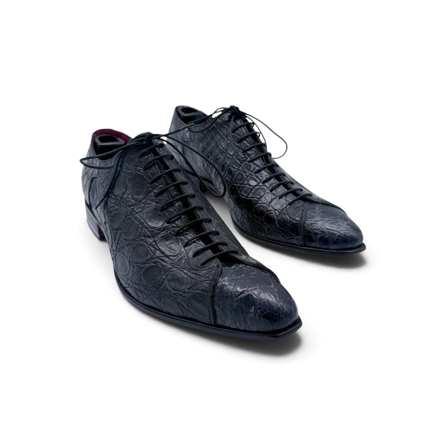 Derby Roberto Celk en cuir de crocodile noir
