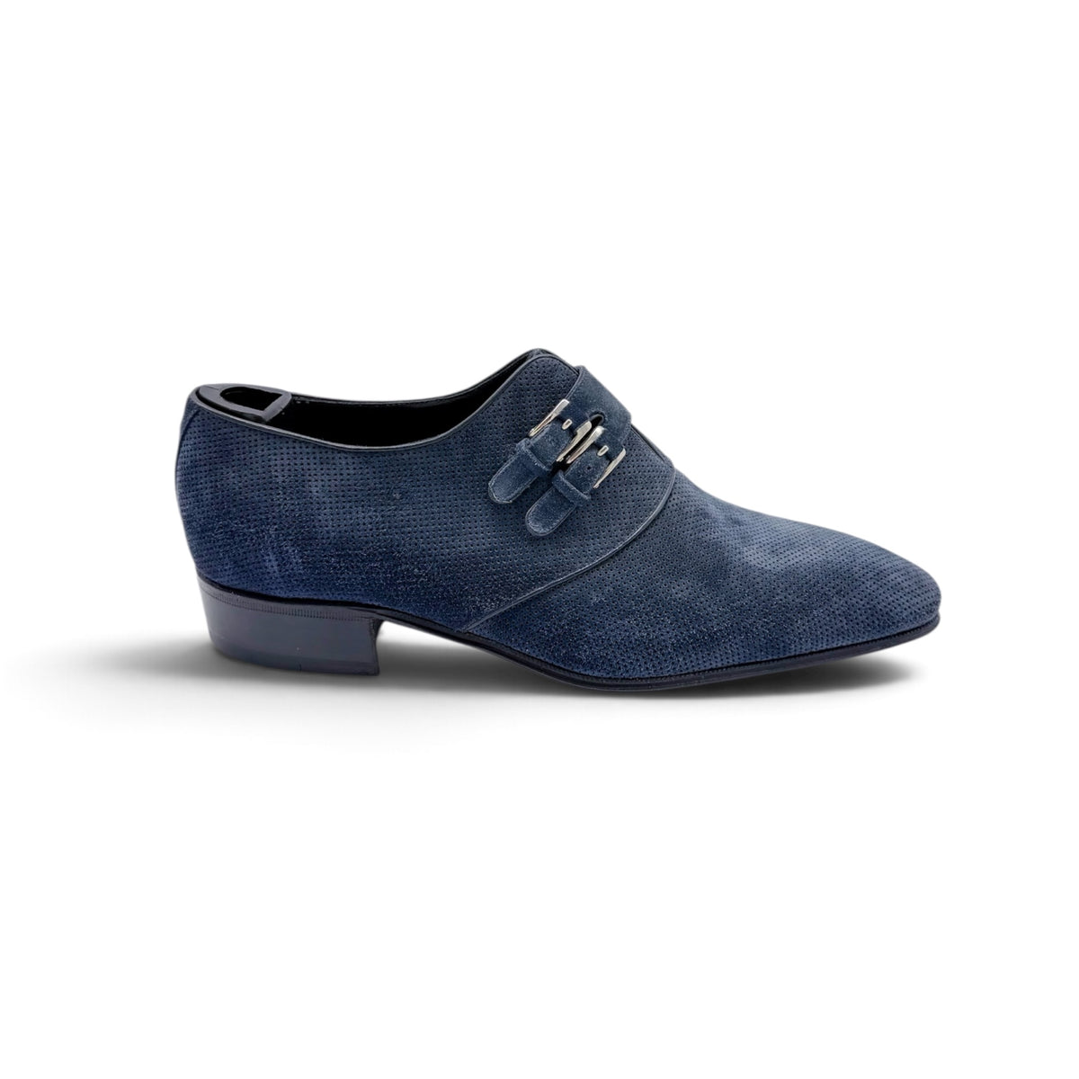 Soulier à double boucles argentées Artioli en suede perforé bleu