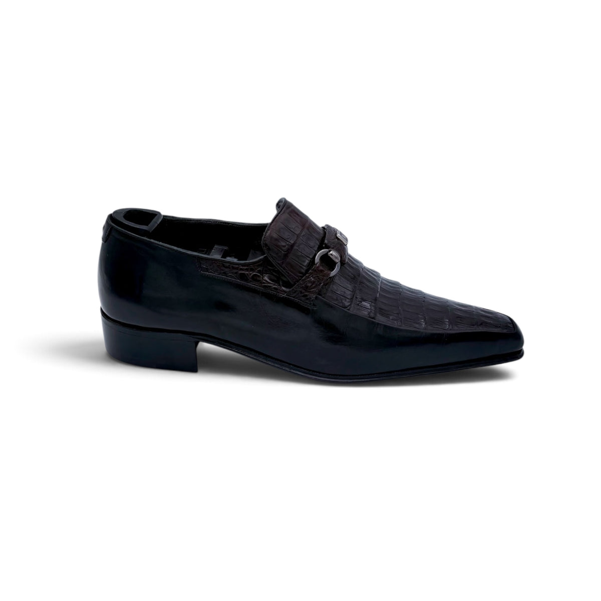 Mocassin Artioli avec étrier en cuir noir et cuir de crocodile marron foncé