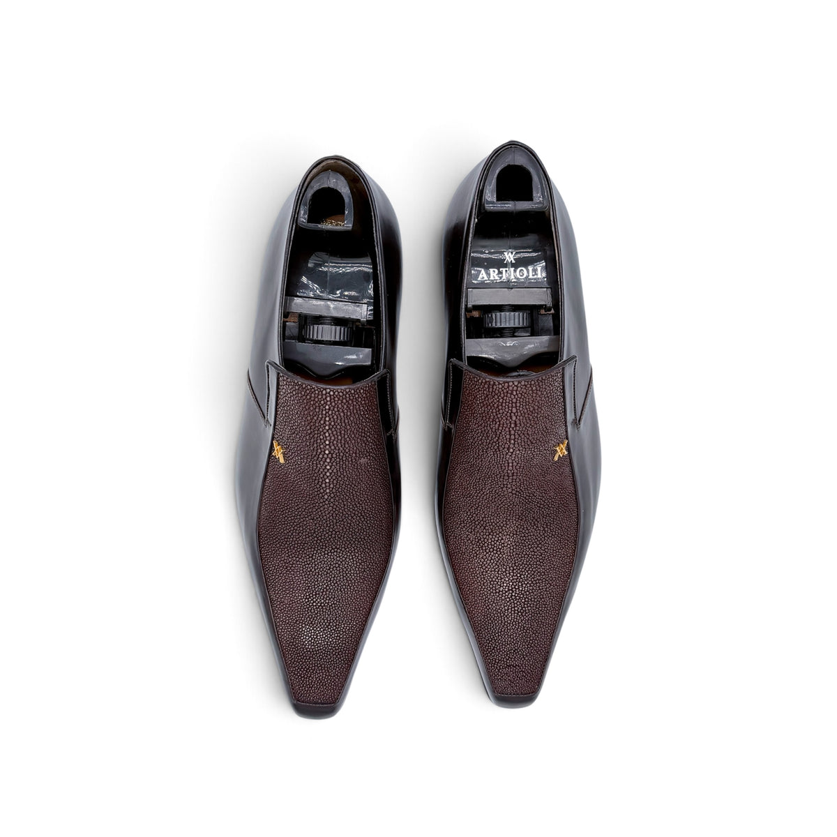 Mocassin Artioli en cuir et plastron en galuchat marron foncé