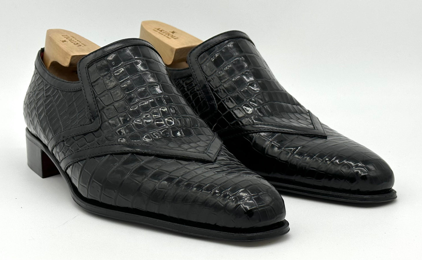 Mocassin Artioli en crocodile et cuir noir