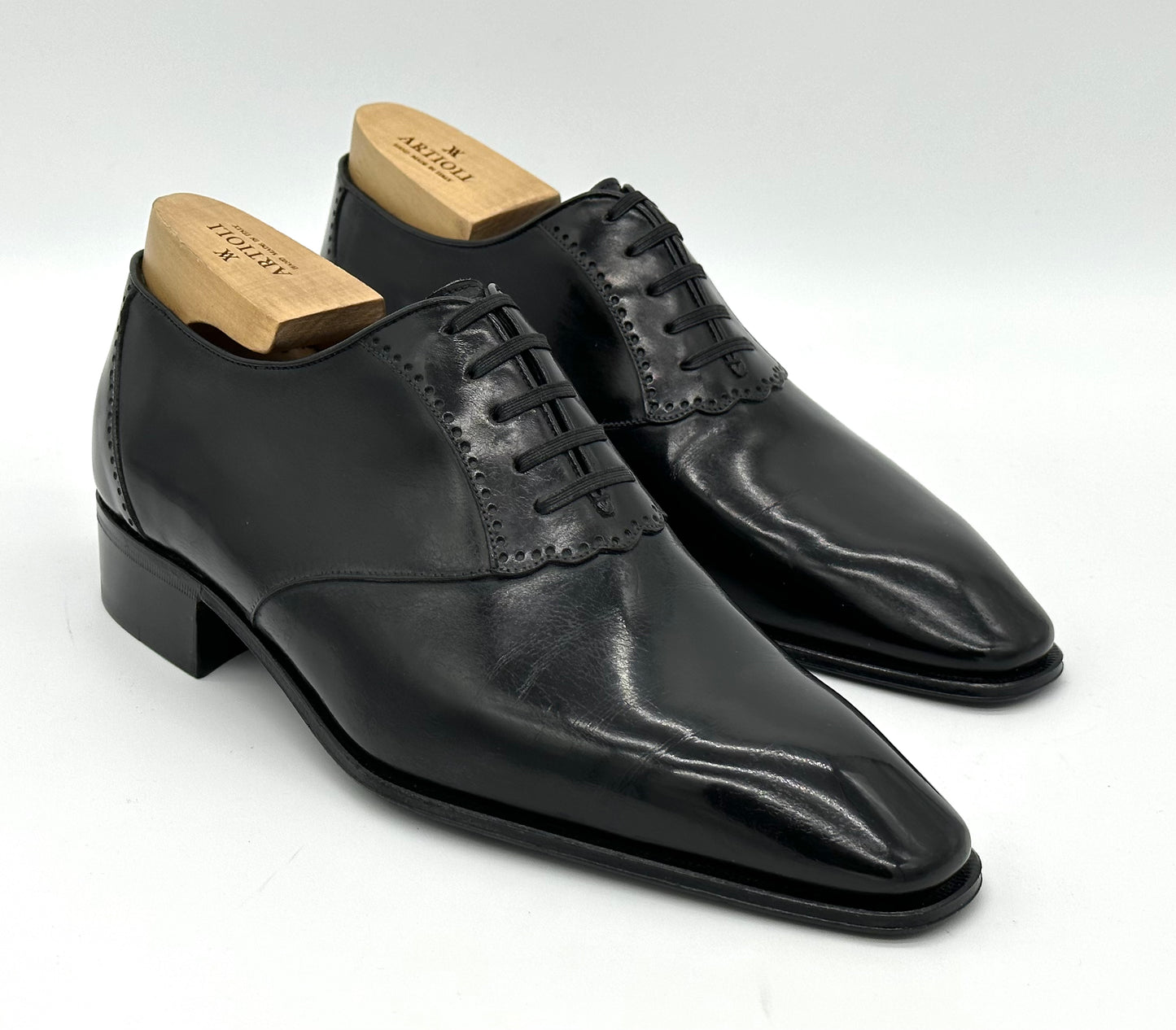 Richelieu Artioli en cuir noir