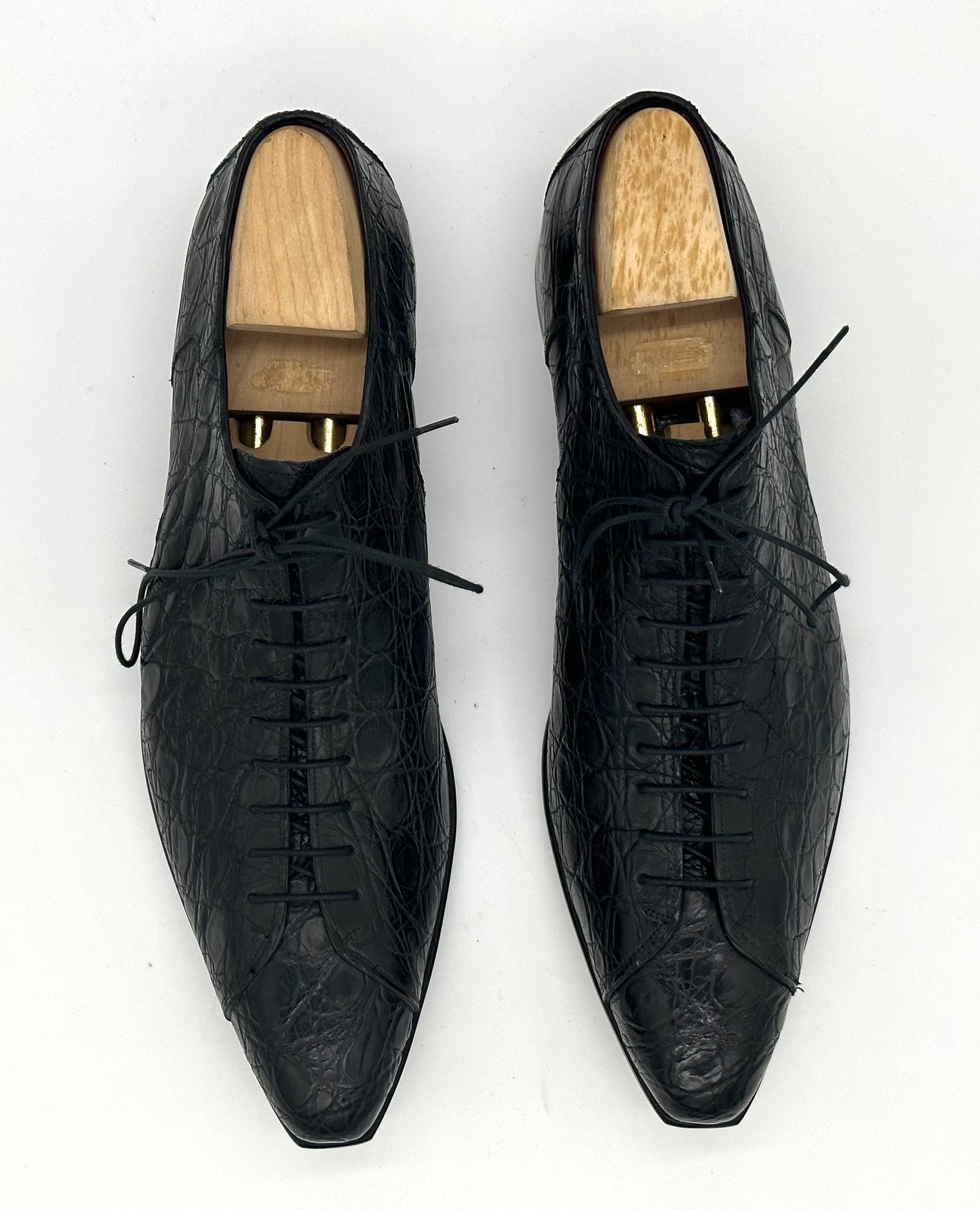 Derby Roberto Celk en crocodile noir