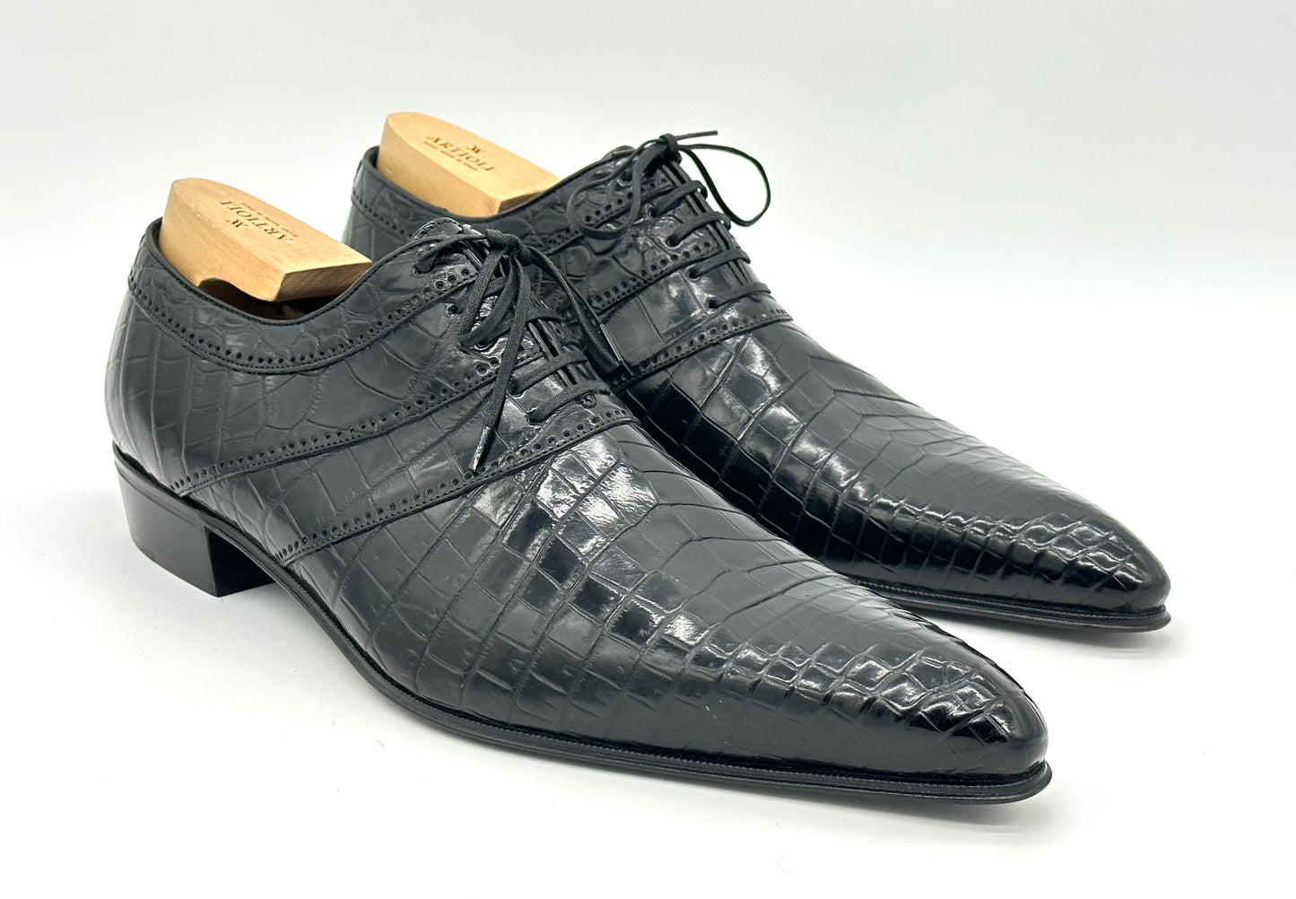 Richelieu Artioli en crocodile noir