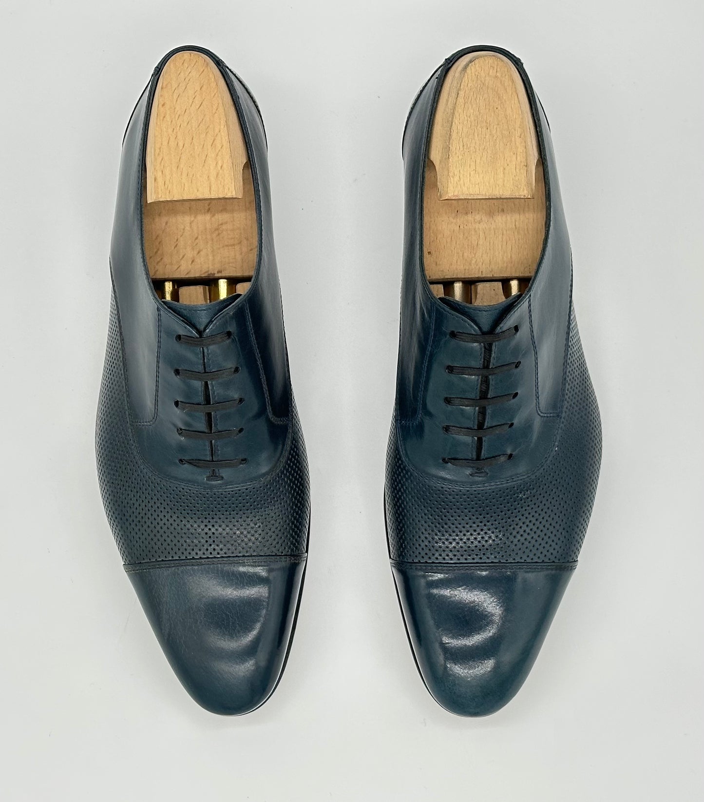 Richelieu Roberto Celk en cuir bleu canard perforé