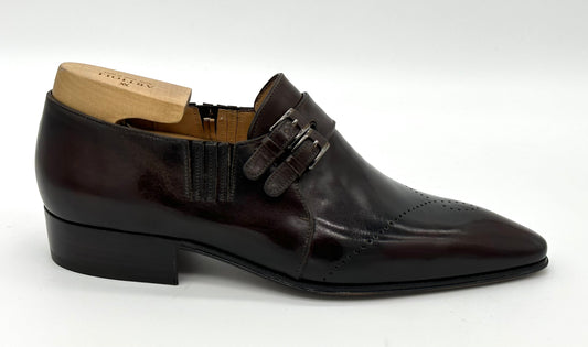 Soulier Artioli en cuir noir et marron avec perforation et double boucle argent