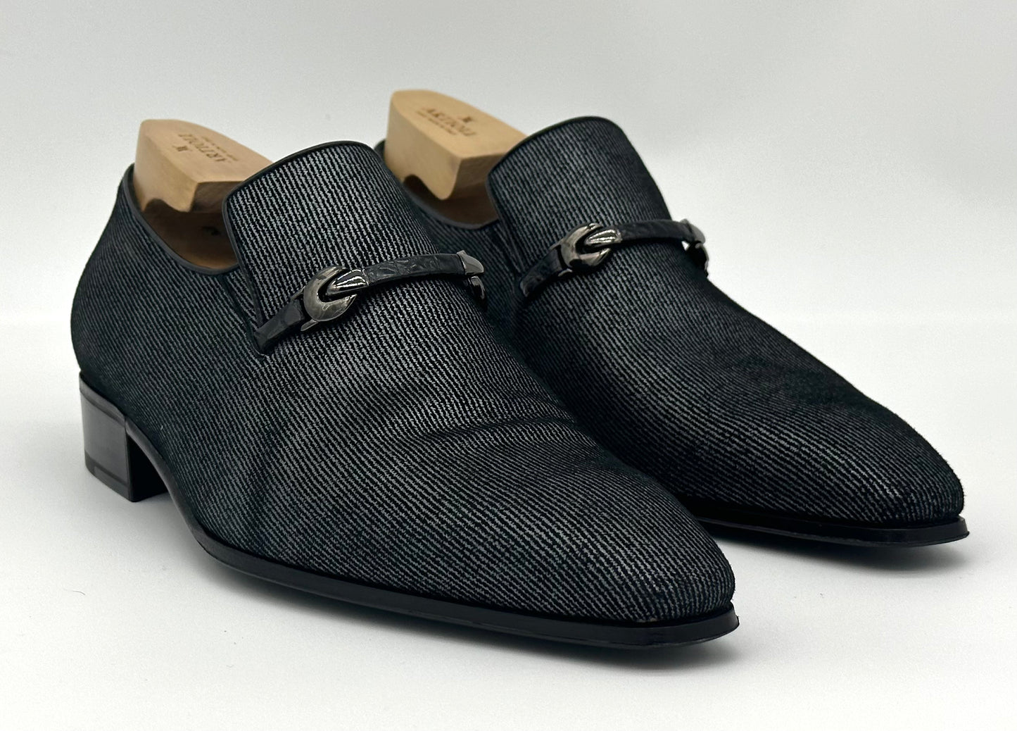 Mocassin Artioli en Suède à rayures argentées avec étrier