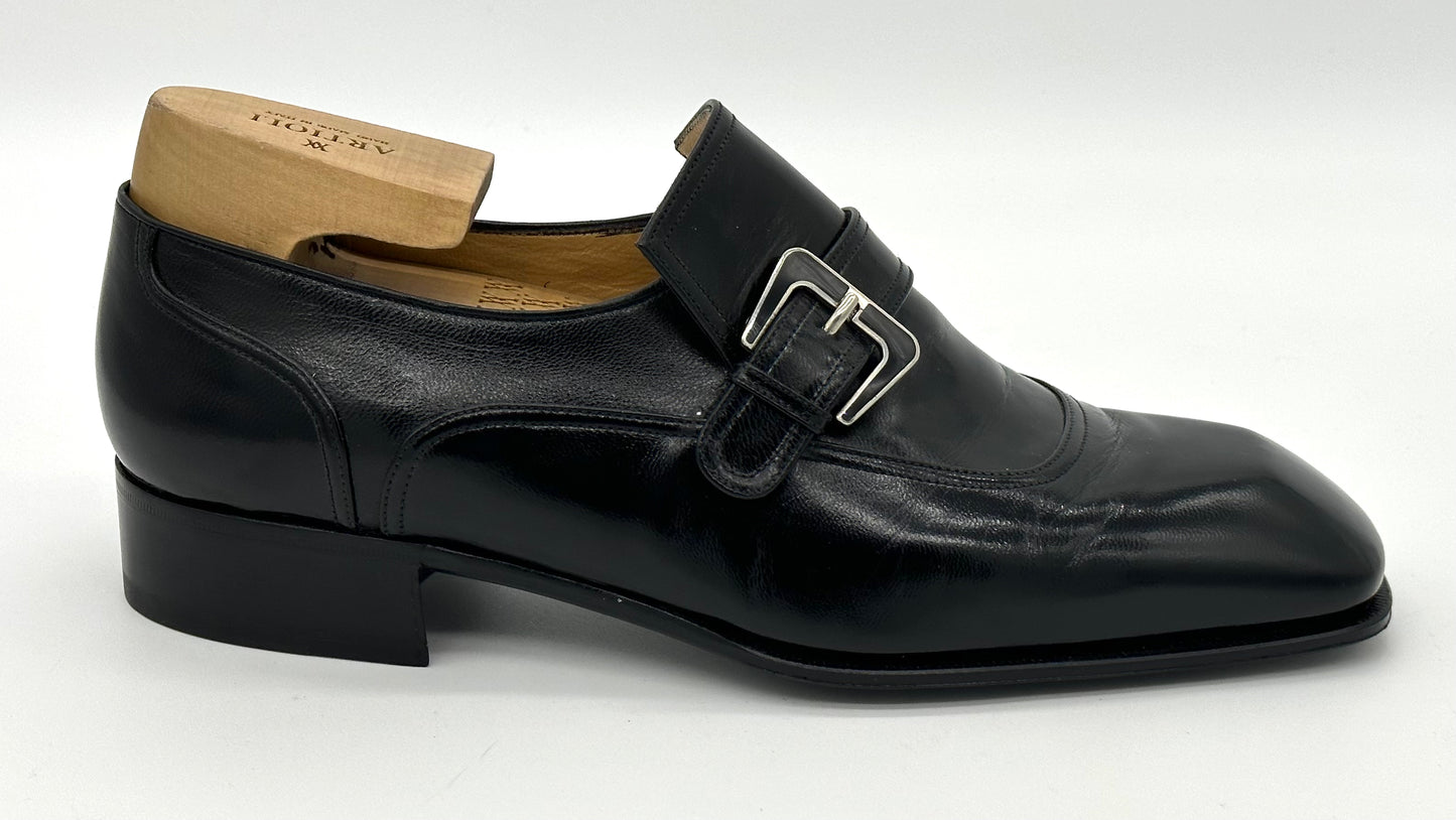 Soulier Artioli en cuir noir avec boucle argent