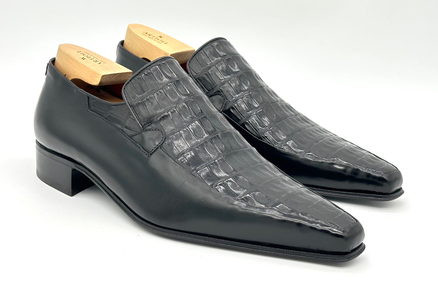 Mocassin Artioli en cuir et crocodile noir