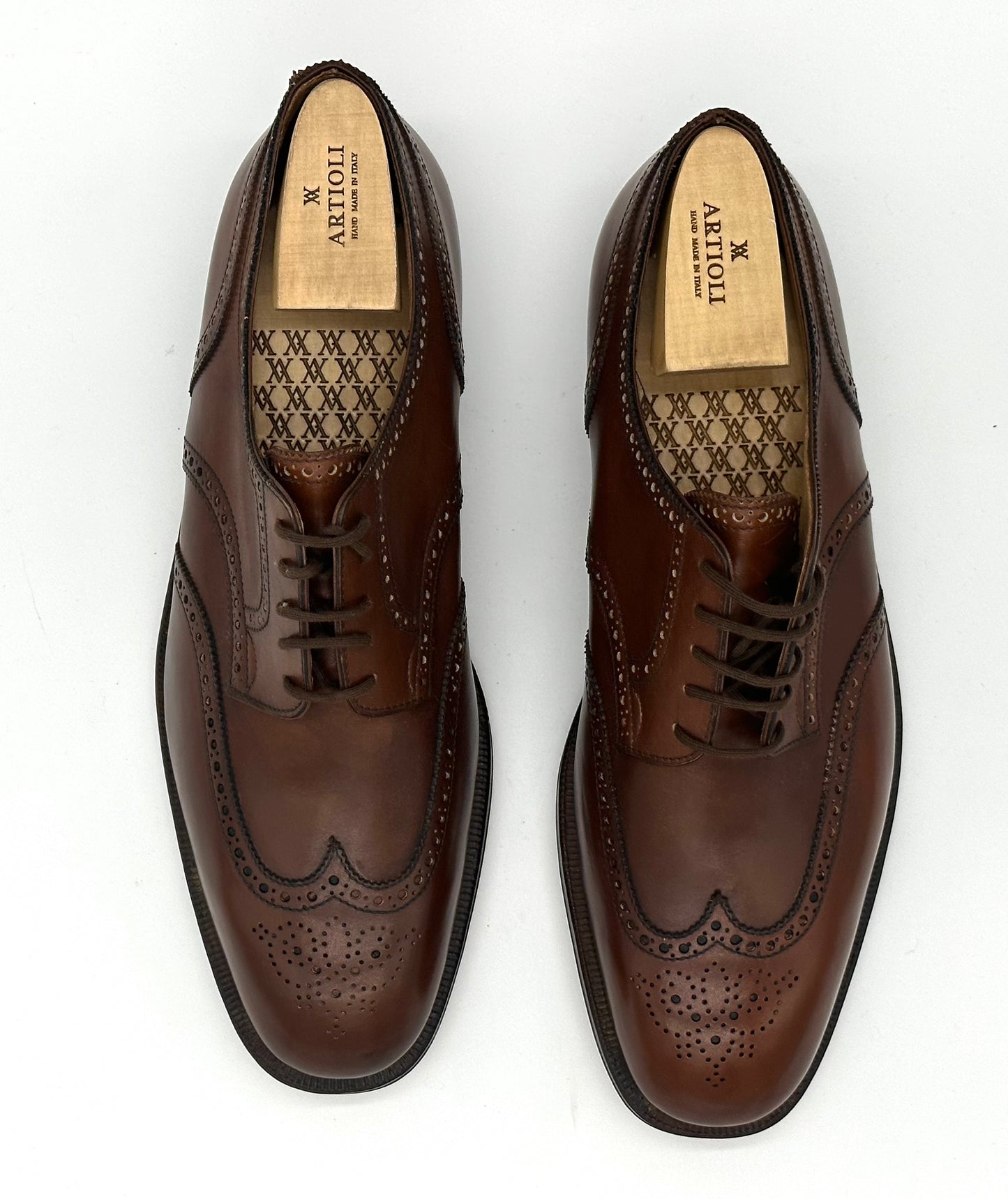 Derby Artioli en cuir marron avec perforation