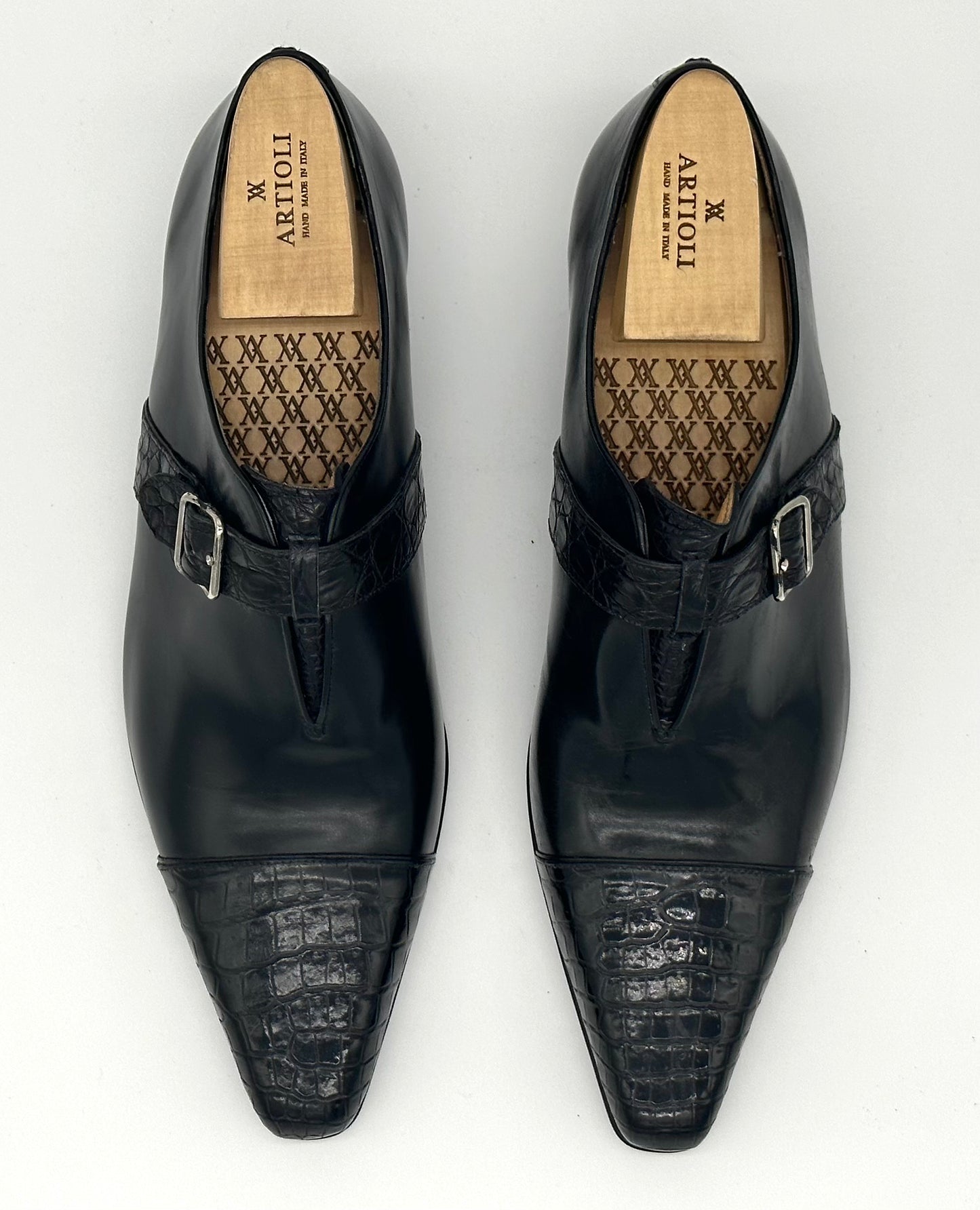 Soulier à boucle Artioli en cuir et crocodile noir