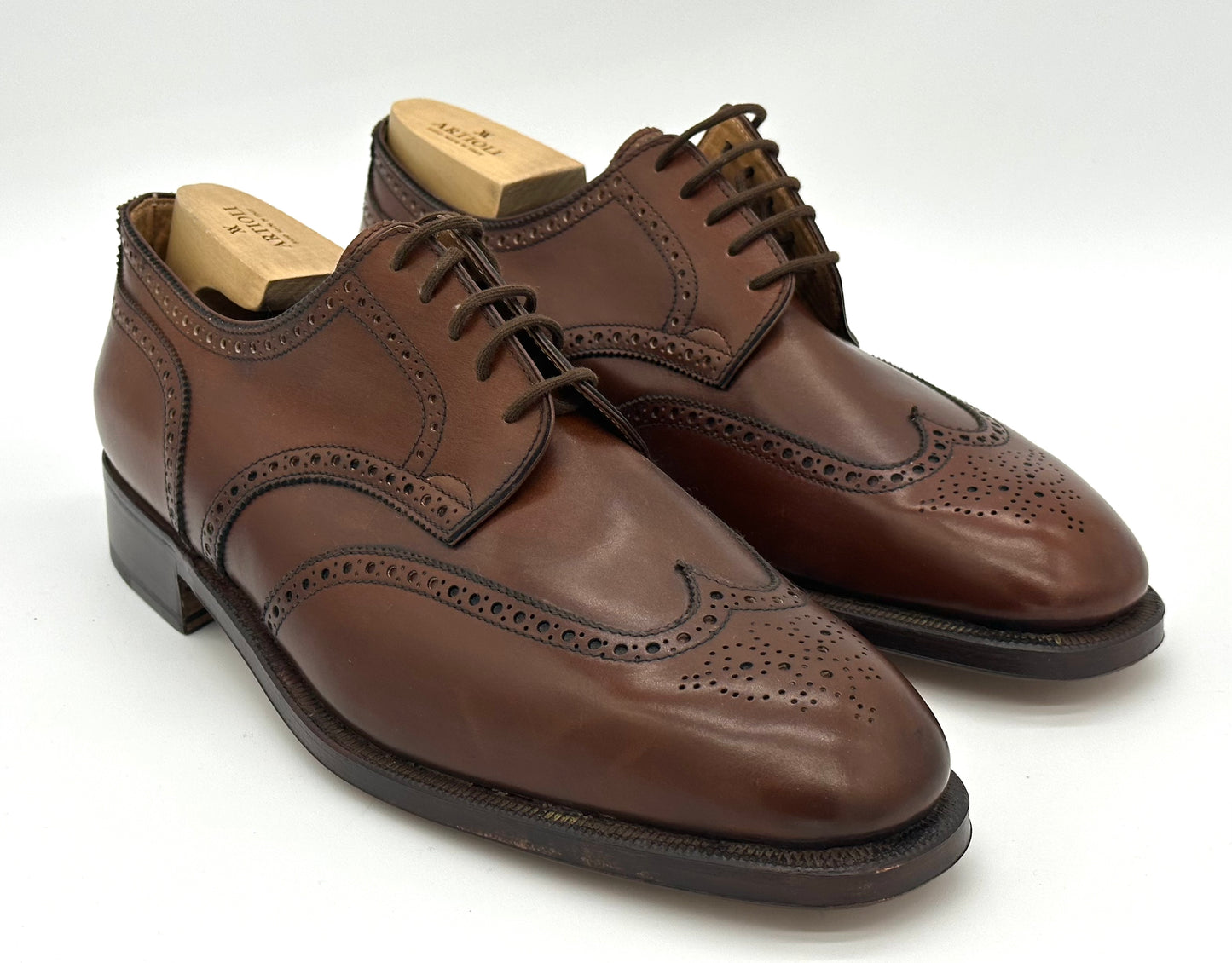 Derby Artioli en cuir marron avec perforation