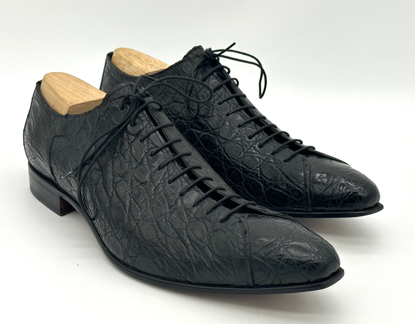 Derby Roberto Celk en crocodile noir