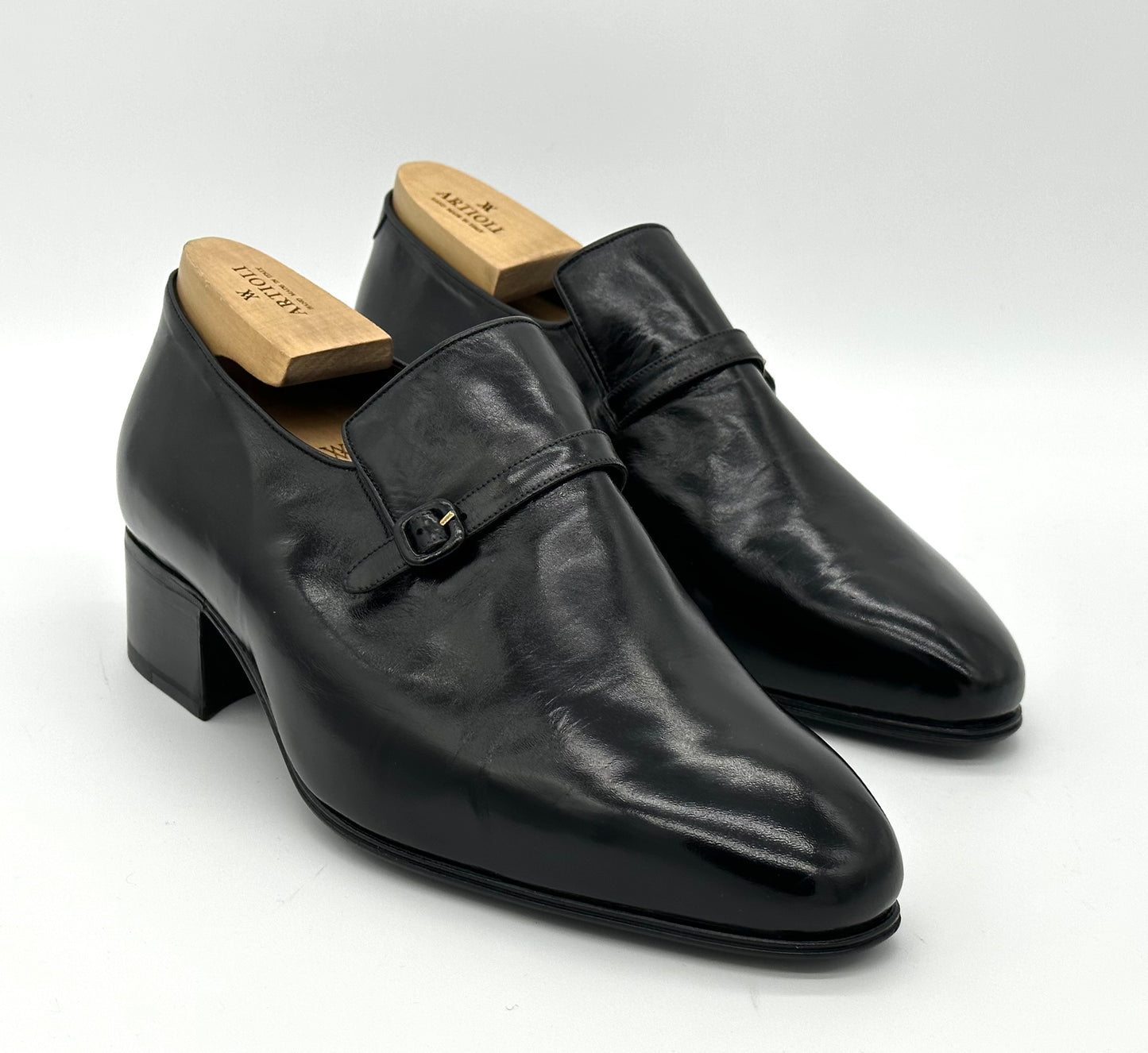 Mocassin Artioli en cuir noir avec boucle